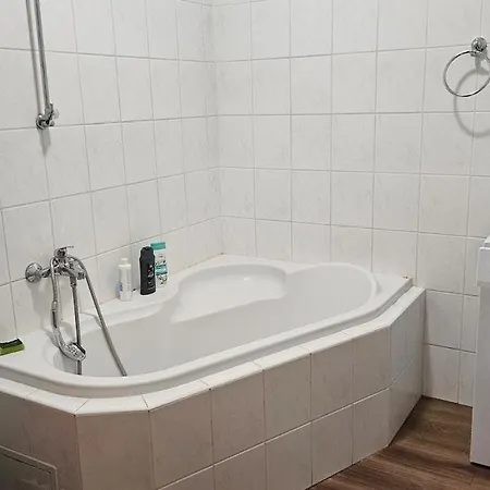 Flat Is Located In The Center Apartment